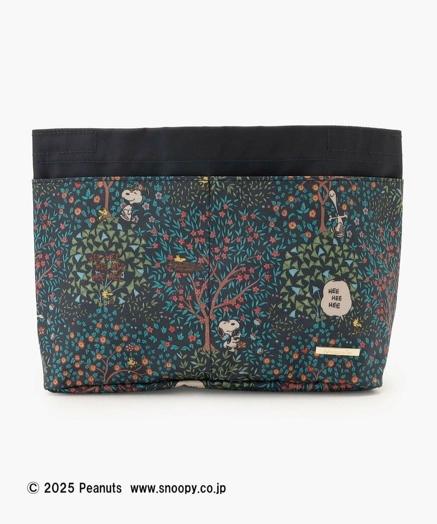 出所：アフタヌーンティー公式　バッグインバッグ/リバティプリント/PEANUTS