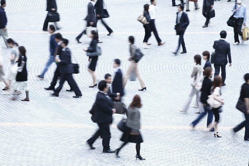 日本企業に残る”女性差別的”風土。働く女性4人が感じる男女格差の日常とは？