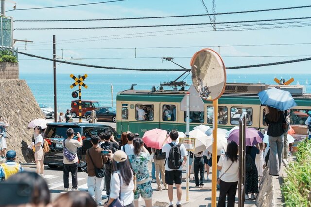 江ノ島電鉄の乗り放題サービスが一部で終了、今後の展開と鎌倉のインバウンド事情を解説