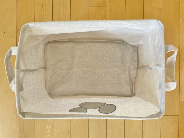 ボックスの内側はツルツルしていて汚れにくそう