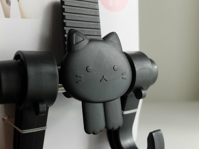 セリア、車のシートフック ねこ筆者撮影写真