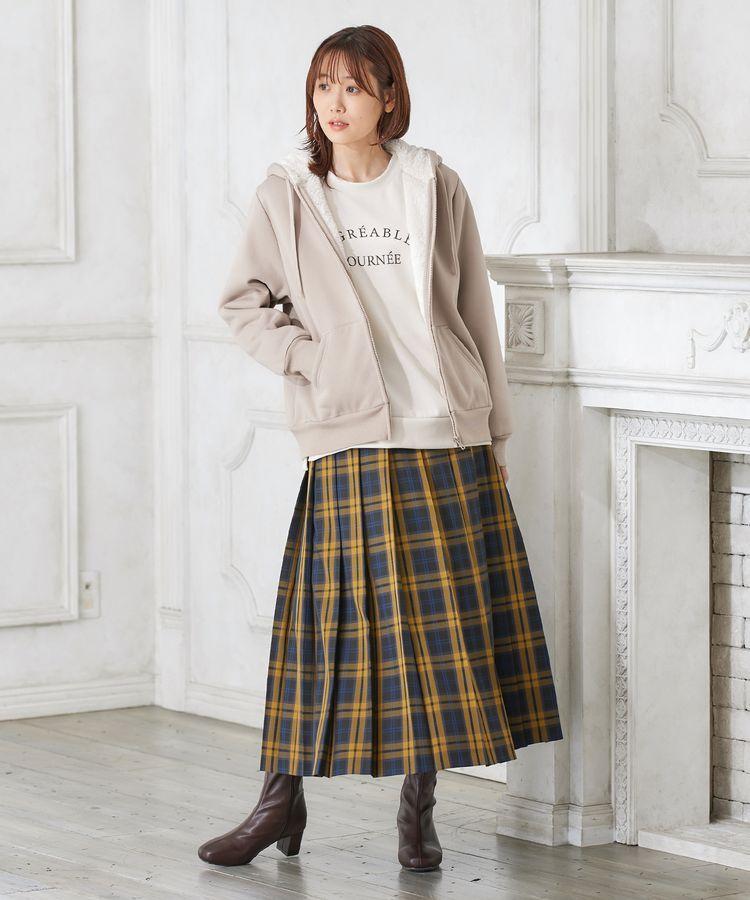 出所：ハニーズ公式通販 裏ボアジップパーカー