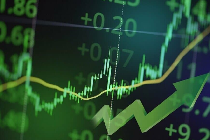 弁護士ドットコム、2027年3月期通期は営業利益+36%予想。1カ月で株価2倍超のあとの反落はどこから来たのか