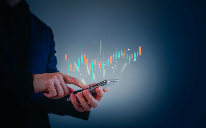 NITI JUNKAVEEKOOL/shutterstock.com