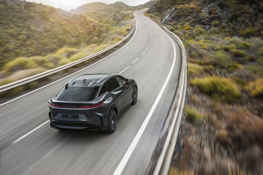 出所：トヨタ自動車株式会社「LEXUS、バッテリーEV専用モデルの新型「RZ」詳細を世界初公開」