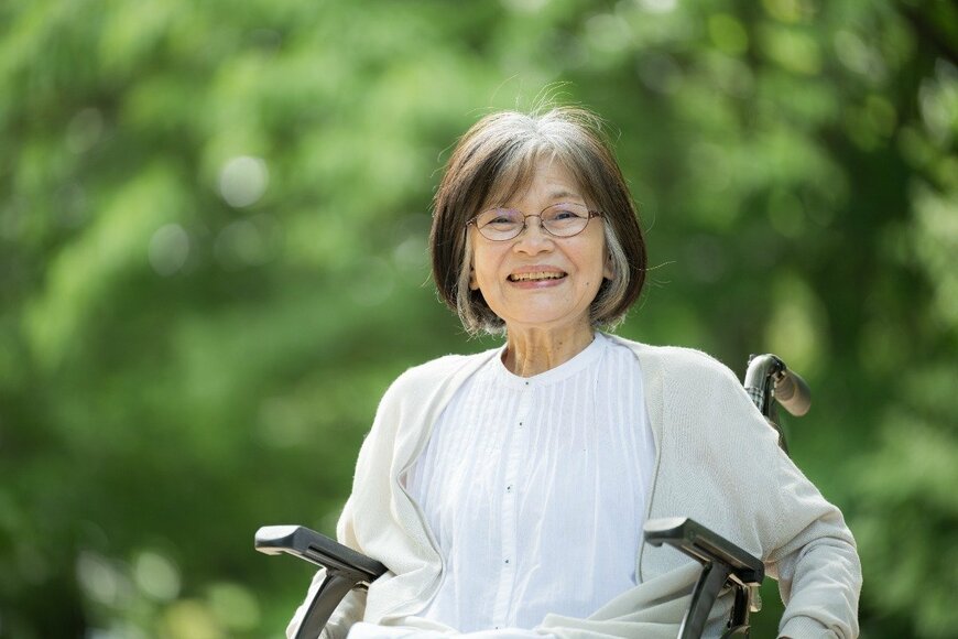 【60歳代の貯蓄額】平均＆中央値はいくら？おひとりさまと夫婦世帯で見る