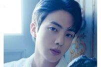 BTSジンが貴公子に、情熱的に…ソロ”神写真集”で四変化！「美しすぎる」表紙公開