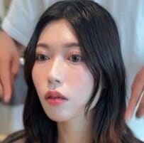 “ベビモンのアサちゃん風ボブにしたい”女性〈20cmバッサリカット〉で大胆イメチェン！→爆美女誕生