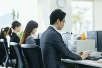 【国家公務員と地方公務員】「平均給与・賞与」はどちらが高い？ラスパイレス指数で見る《地域ごとの実情》