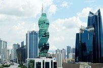 パナマ文書で脚光、「現金を持つ者に優しい国」とは？