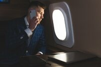 なぜお金持ちほどファーストクラスに乗らないのか。お金持ちの「お金の使い方」とは