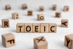 【700点の壁】TOEIC学習者が突破できない理由とは？スコアを上げる効果的な勉強法