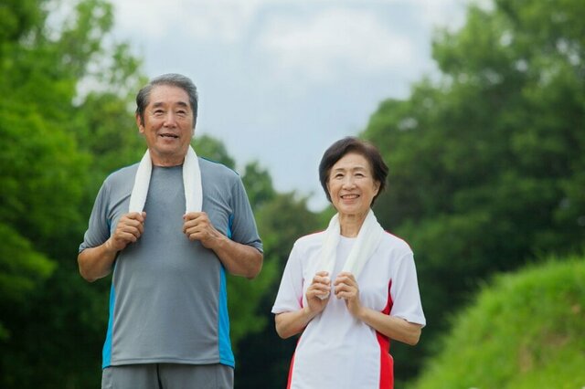 【一覧表】8月15日は年金支給日！公的年金の平均月額はいくら？最新の年金制度改正についても解説