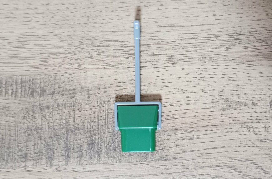 筆者撮影（セリア、ミニチュア ちりとり）