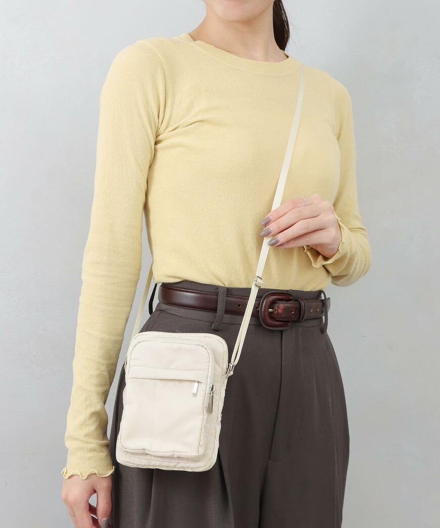 出所：パルグループ公式ファッション通販サイト 3COINS ミニショルダーバッグ