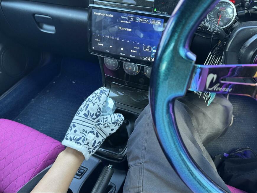 金属製シフトノブの熱さ対策