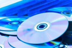 バッファローがBDドライブ事業から撤退「最後の砦陥落」に衝撃。終焉に加速するBD市場の栄華と衰退