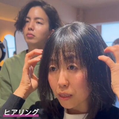 「ペタンとしてしまう髪が悩み…」こめかみラインにボリュームが欲しい女性　長さを残したふんわりカットで上品マダムに変身！