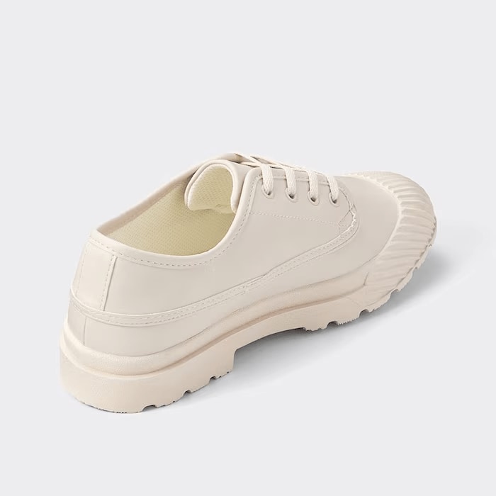 「レインスニーカー」は、晴雨兼用！雨の日以外でも使いやすいデザイン