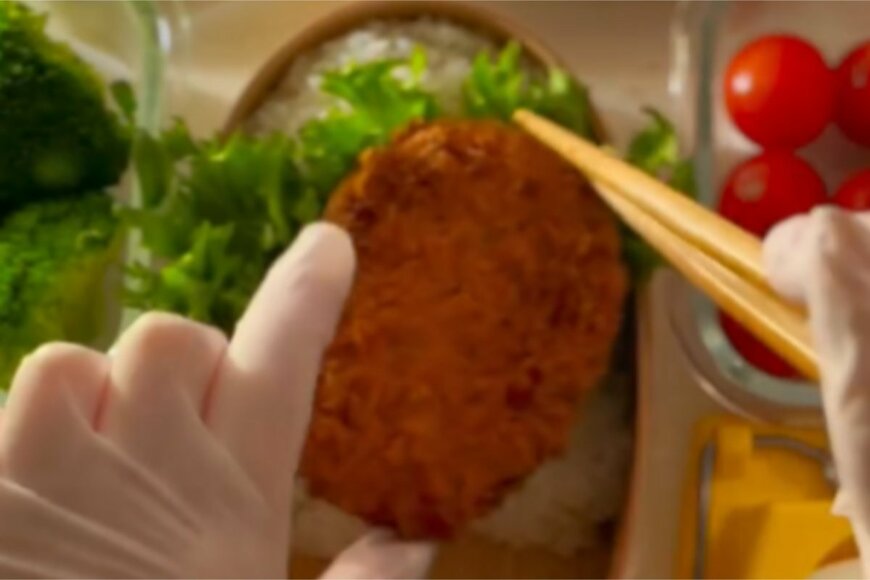 【愛情詰め込み過ぎ弁当】高校生が好きなやつ～！おかずモリモリのお弁当が話題