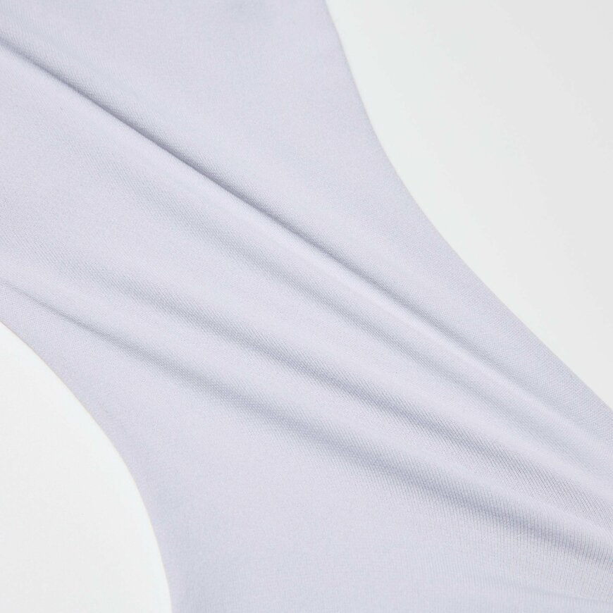 出所：ユニクロ公式　UVカットシームレスアームカバー