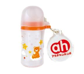 出所：株式会社 赤ちゃん本舗「アカチャンホンポのベビー用品が手のひらサイズのカプセルトイに！人気商品などがミニチュアになり2月6日(金)から登場」