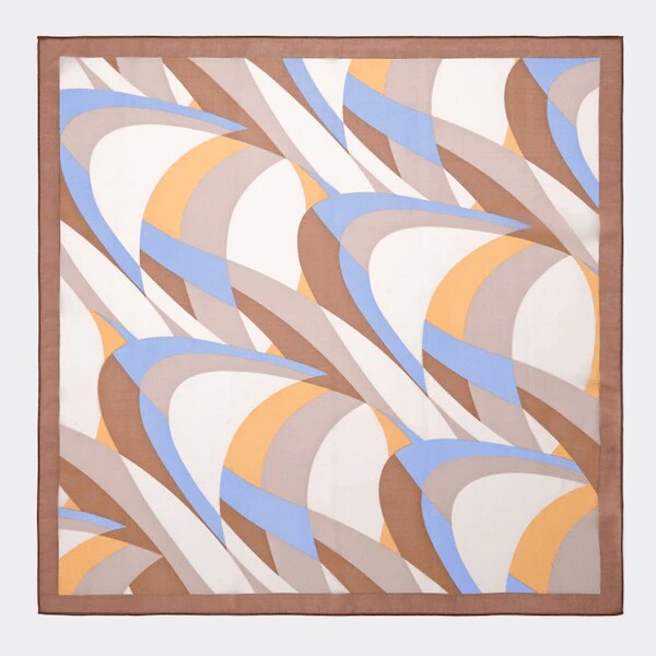 出所：GU　幾何学スカーフ