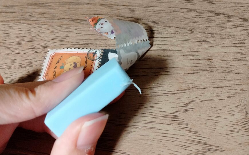 筆者撮影（セリア、シールのベタベタ消しゴムS）