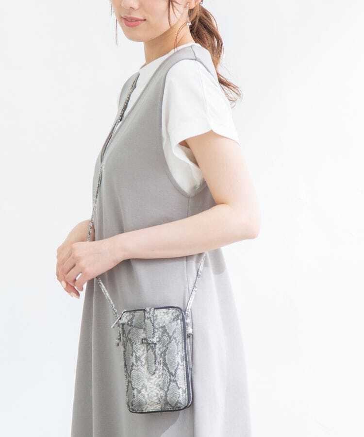 出所：ハニーズ　マルチミニショルダー