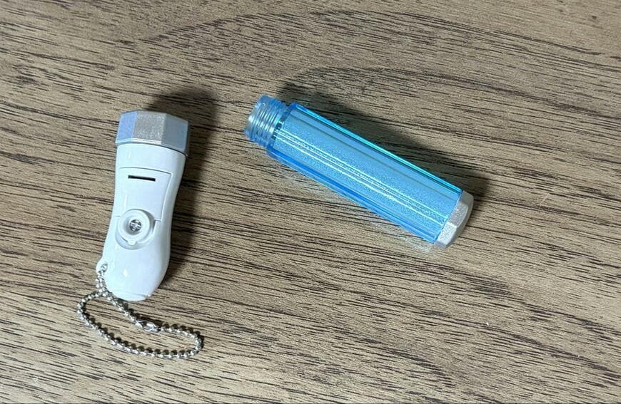 セリア、LED ミニミニペンライト ブルーの画像