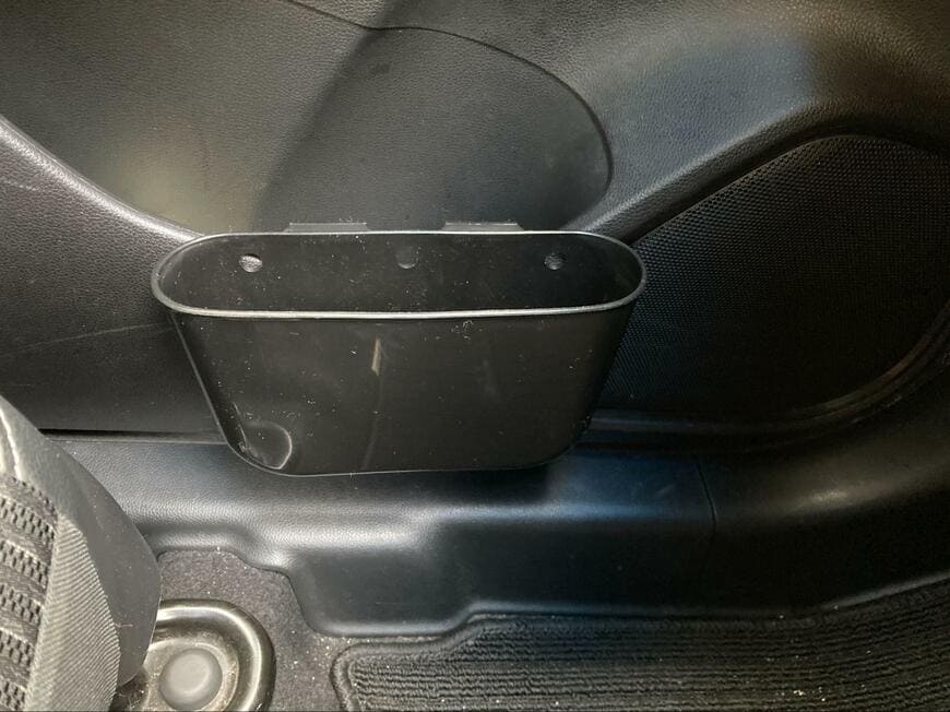 セリア公式 車用ソフトドアポケット