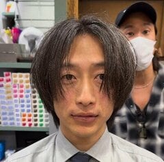 放置されてツヤのない髪の男性…お任せカットで潤い復活！爽やかスタイルになった姿に「かっこいい……」