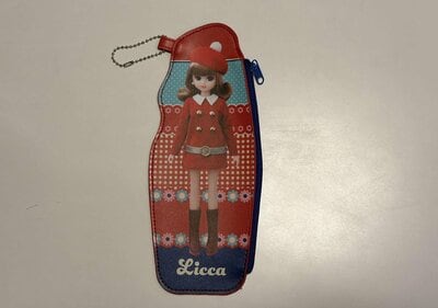 キャンドゥ、ダイカットペンケース リカちゃん レトロポップの画像