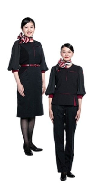 出所：<u>JAL「</u><u><a href="https://www.jal.com/ja-jp/about/uniform/#cont10" target="_blank">制服の歴史-JAL客室乗務員」</a></u>