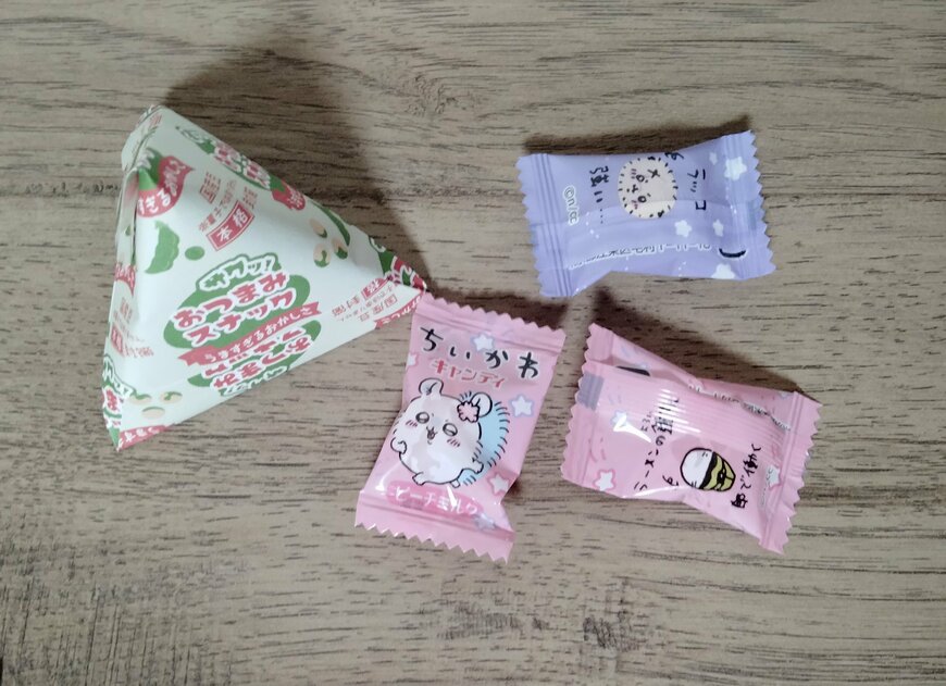 筆者撮影（キャンドゥ、シール付三角封筒（おつまみスナック））