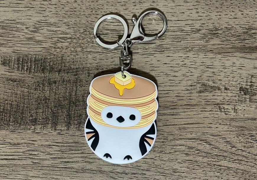 筆者撮影（キャンドゥ、キーホルダーPVC製シマエナガ）