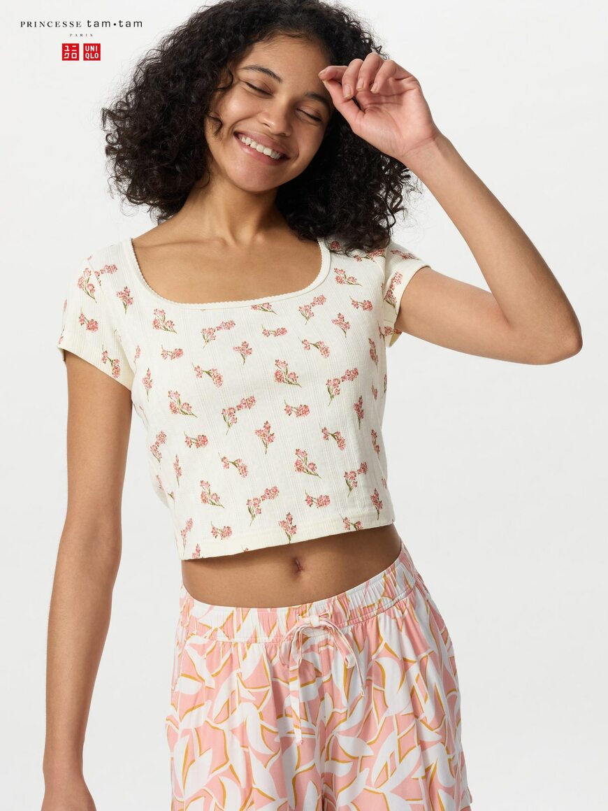 出所：ユニクロ公式 ポインテールスクエアネックT