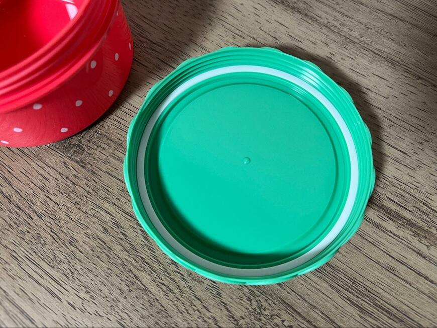 筆者撮影（セリア、ランチカップ 330ml いちご）