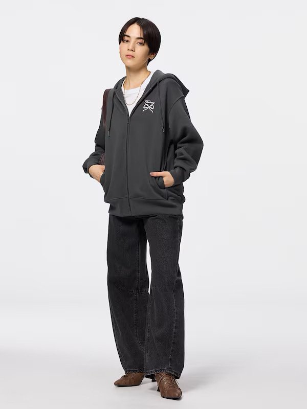 GU公式 スウェットオーバーサイズフルジップパーカ Sanrio characters(クロミデザイン)の画像