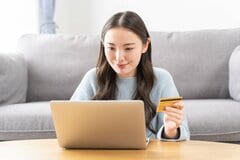 親の介護で休職・離職する前に知りたい【介護休業給付金】93日を限度に3回まで、賃金日額の67％。受給には2年間で被保険者期間12か月が必要