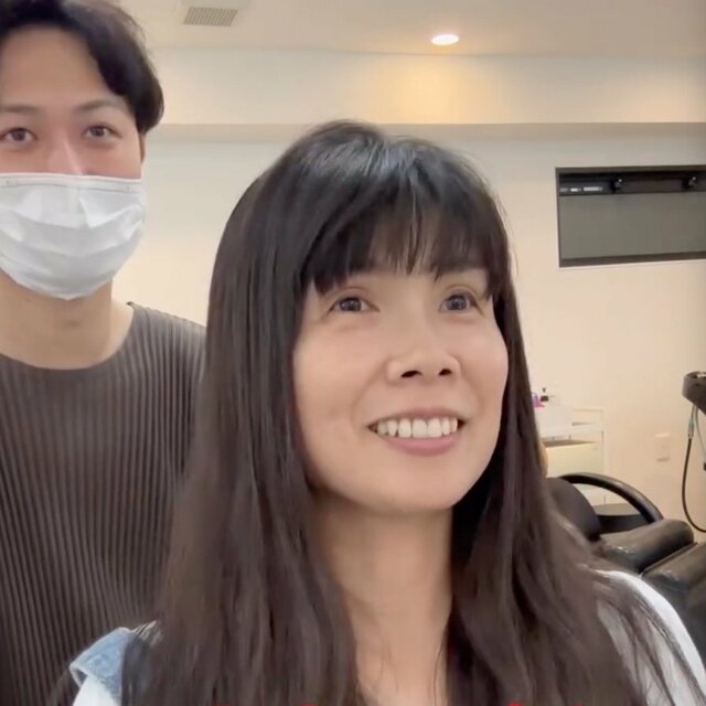 【劇的イメチェン】サンフランシスコから来店した女性　ロング→大人可愛いショートボブが話題に