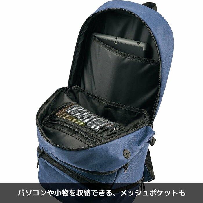 メインポケットはダブルファスナーで大きく開きます