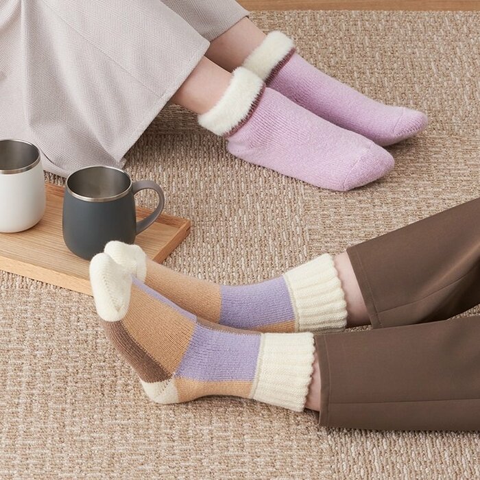 ゆったりと締め付けず伸びの良い履き口