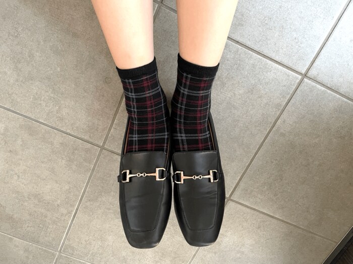 ローファーと合わせると丈感も良く一気に秋冬の雰囲気に！