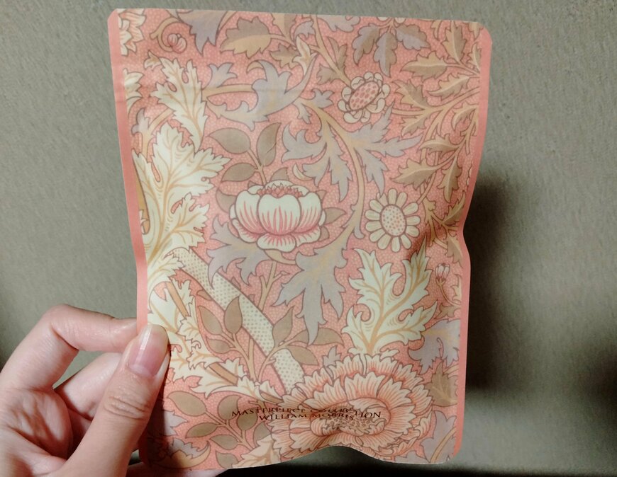 筆者撮影（セリア、ジップバッグ 5P ウィリアム・モリス）