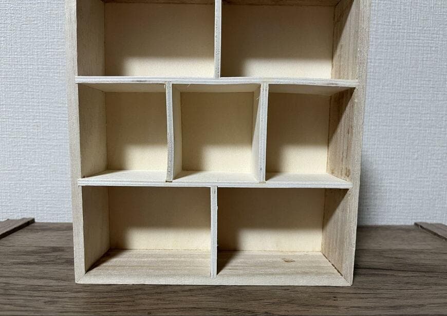 ダイソー、仕切りウッドボックス(ハウス)