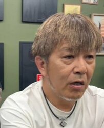 ホワイトヘアを希望する男性　「男の憧れイケオジ」なヘアスタイルで大変身！