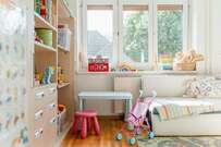 子育て家庭のおもちゃ収納｜リビングをすっきり見せる選び方と安全の工夫