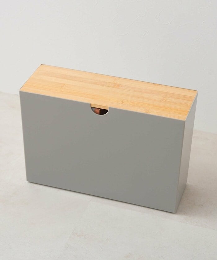 蓋を閉じれば収納している物が直接見えません