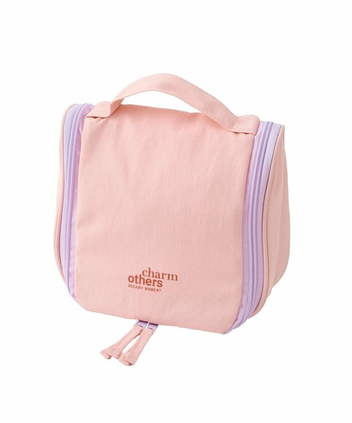 フックは使わない時は内側に収納でき、邪魔になりません